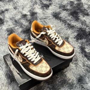 Nike Men's Brown and Cream Sneakers